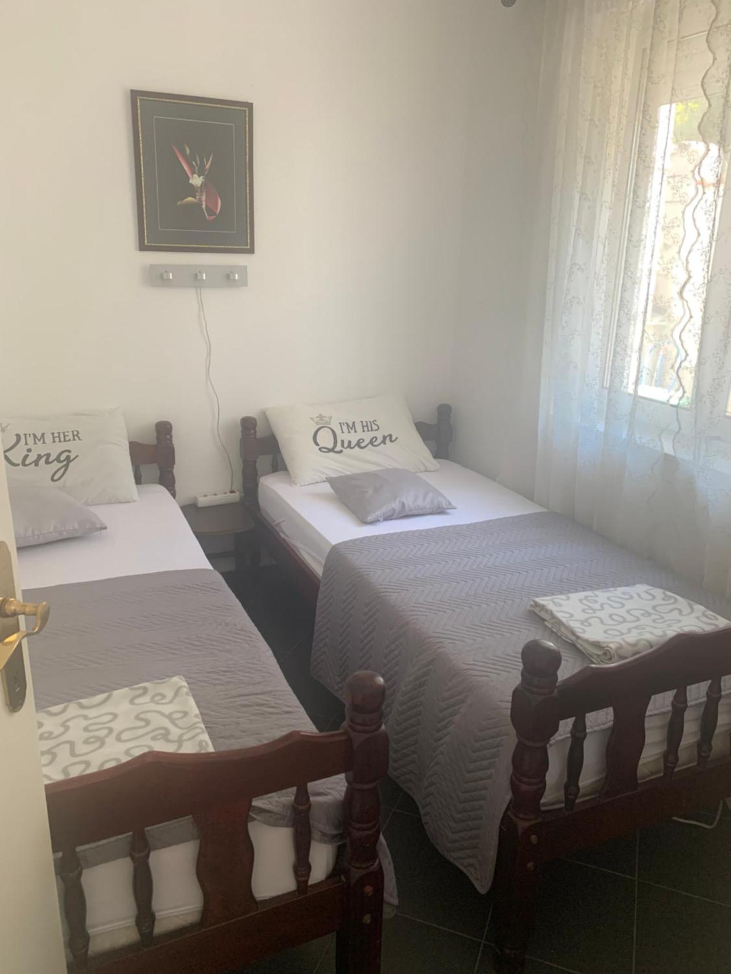 Apartments Ljiljana بار المظهر الخارجي الصورة