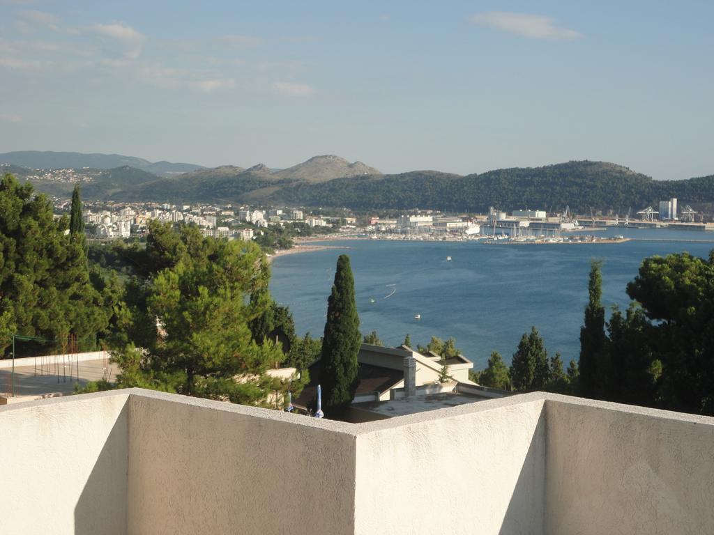 Apartments Ljiljana بار المظهر الخارجي الصورة