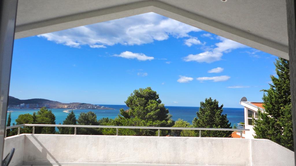 Apartments Ljiljana بار المظهر الخارجي الصورة