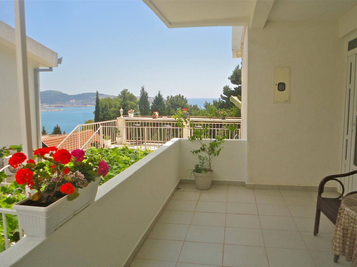 Apartments Ljiljana بار المظهر الخارجي الصورة