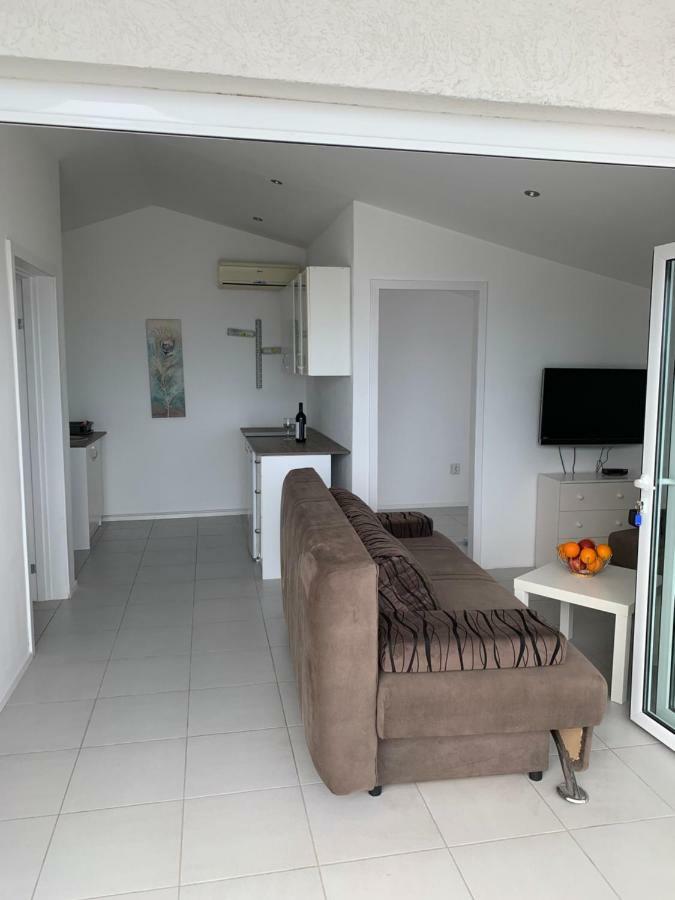 Apartments Ljiljana بار المظهر الخارجي الصورة
