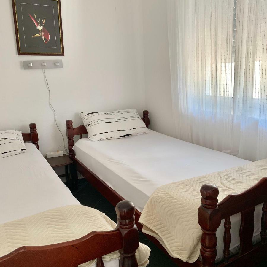 Apartments Ljiljana بار المظهر الخارجي الصورة